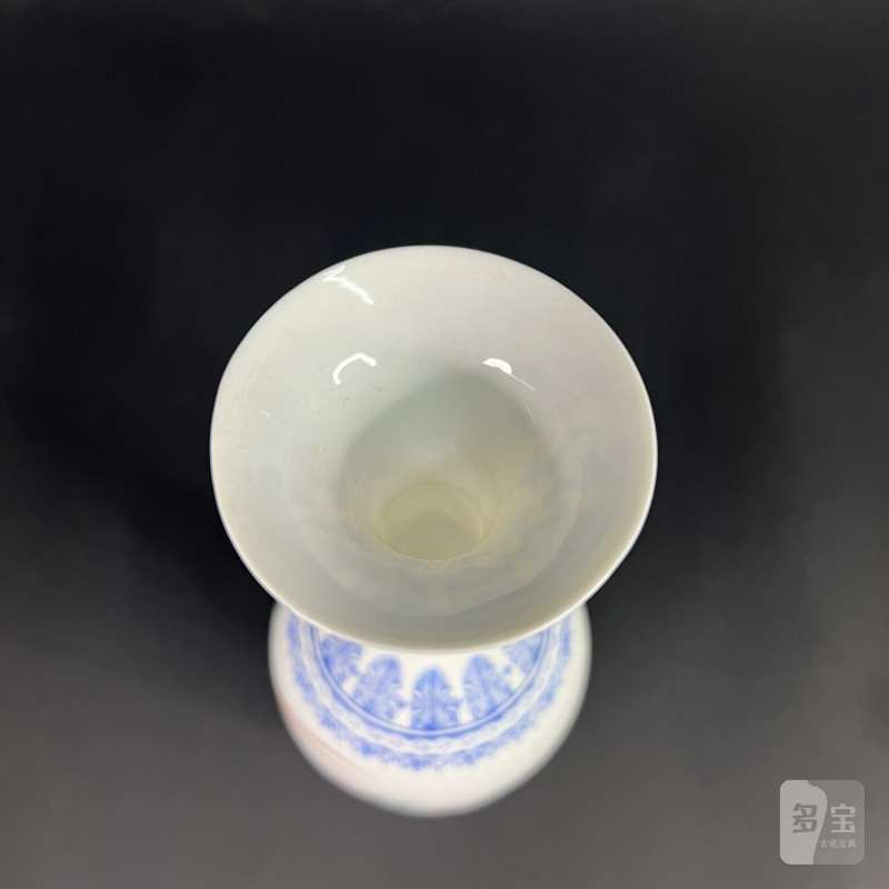 二十世纪六十年代 青花粉彩花鸟纹柳叶瓶 - 图5